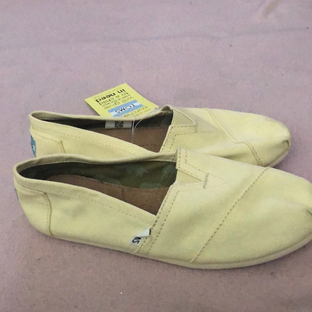 Toms brand new